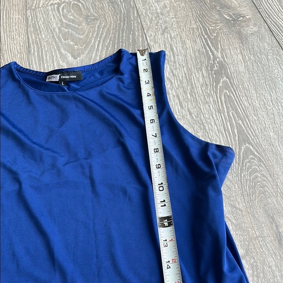 Blue Sleeveless Women's Top - Picture 3 of 5